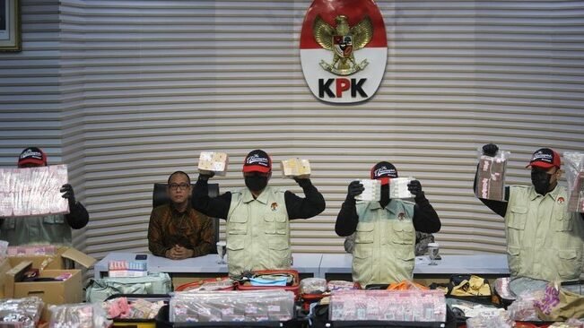 Pecah Rekor, KPK Sita Rp106,3 Miliar dalam OTT Kasus Tanah